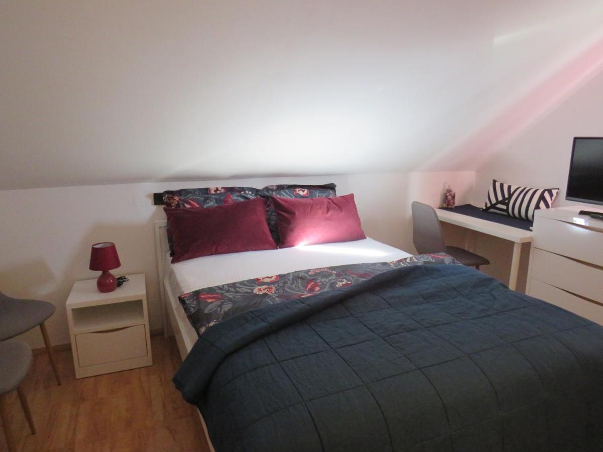 Art Inn Apartmanhaz Balaton-Gyenesdiás Exteriör bild