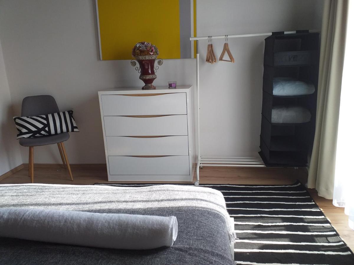 Art Inn Apartmanhaz Balaton-Gyenesdiás Exteriör bild